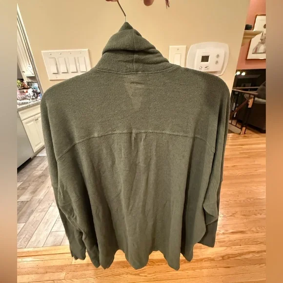 Aerie Cozy Cowl Neck Sweater – Olive Green – Size L - Picture 3 of 4